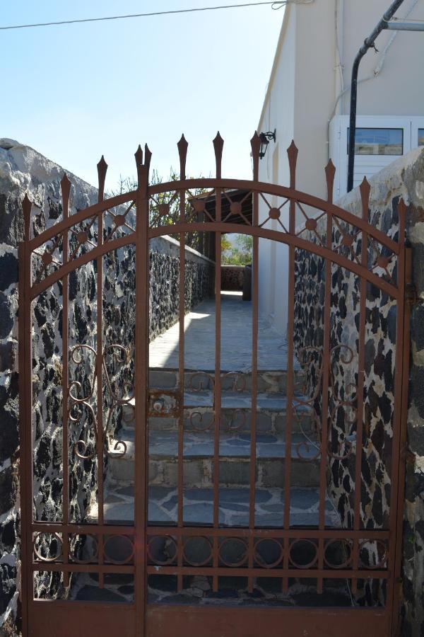 Anezinas Place Διαμέρισμα Περίσσα Εξωτερικό φωτογραφία